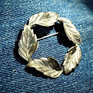 Beau Sterling Wreath of Leaves Brooch